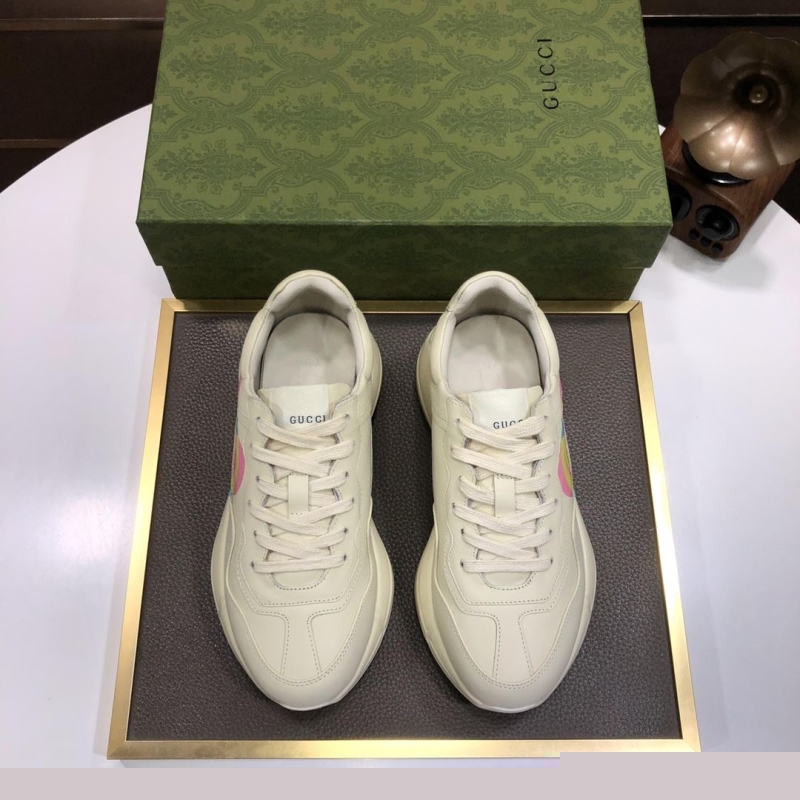 G*u*i casual shoes